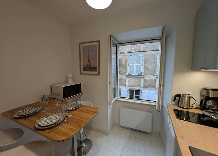 Apartamento Joli En Centre-ville